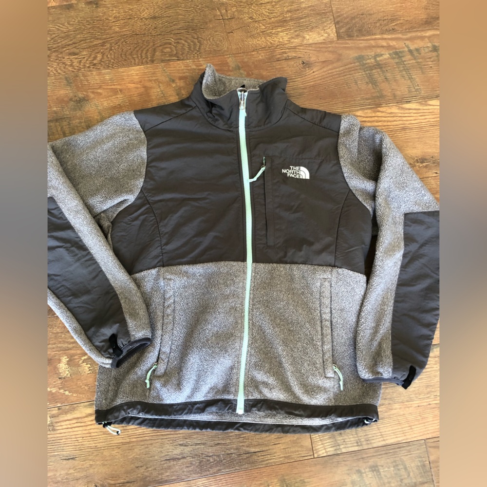 North Face Denali women’s Medium